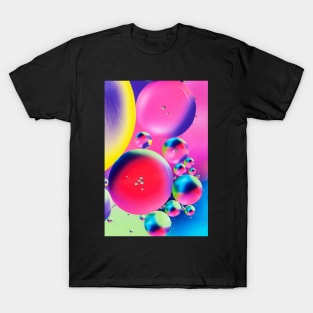 Colorful close up of oil drops in water T-Shirt